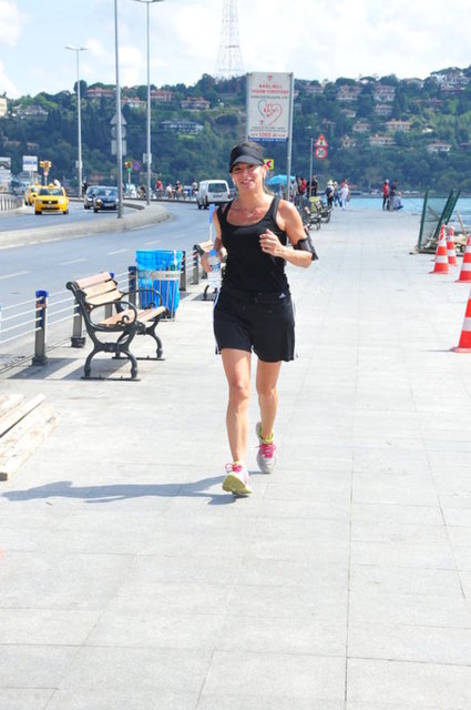 ZEYNEP ÜSTÜNEL