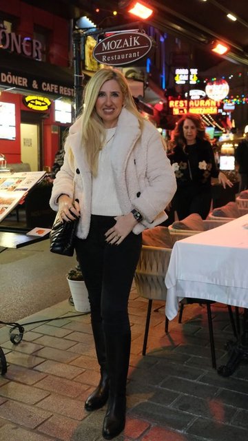 ÖZGE SANDER