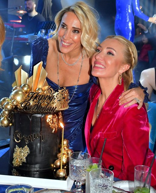 ÖZNUR YAKIN, PERVİN ERSOY