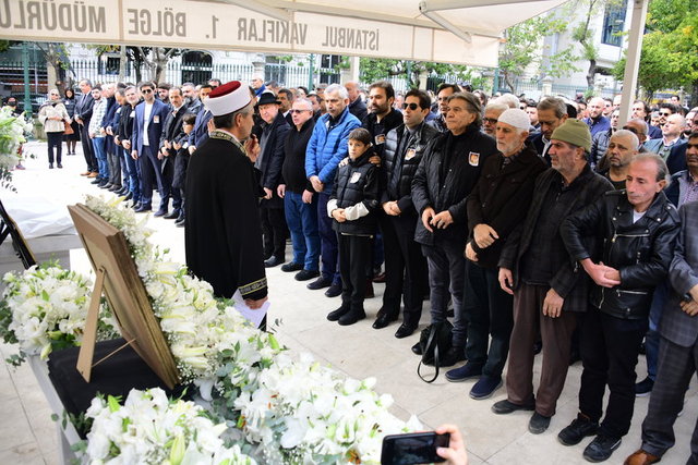 DİLEK ERTEK'İN CENAZE TÖRENİ
