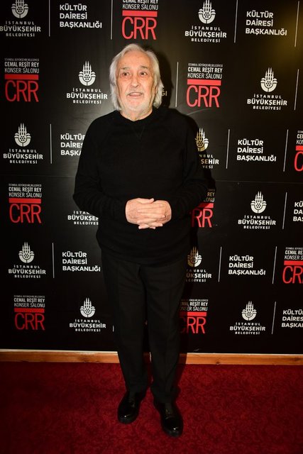 OYUNCU MÜJDAT GEZEN SANAT YILINDA 70. YILINI KUTLADI