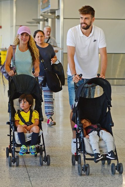 SHAKIRA, PIQUE