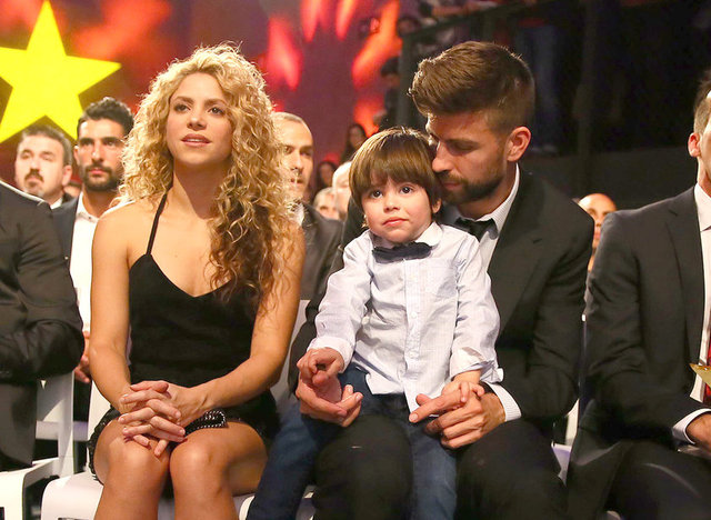 SHAKIRA, PIQUE