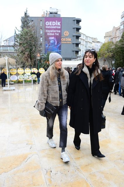 ASLI PAMİR, ROZELLA KARABACAK