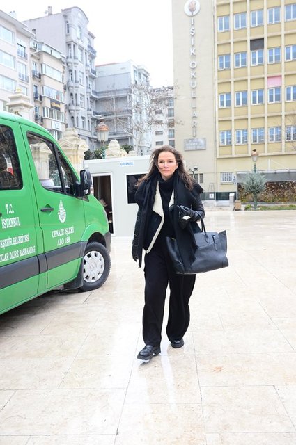 ASLI PEHLİVANLI