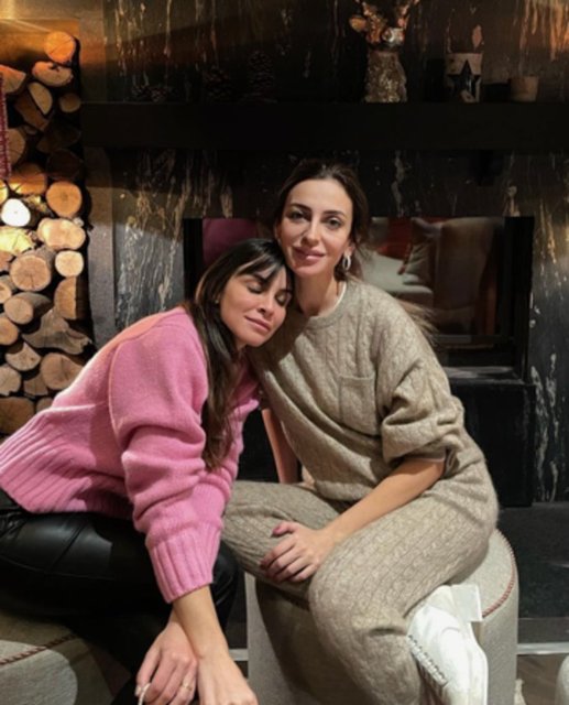 BEYZA UYANOĞLU, NESLİŞAH ALKOÇLAR DÜZYATAN