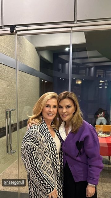 NEŞE GÖNÜL, FERYAL GÜLMAN