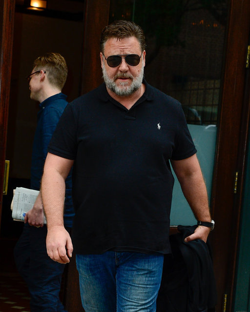 RUSSEL CROWE