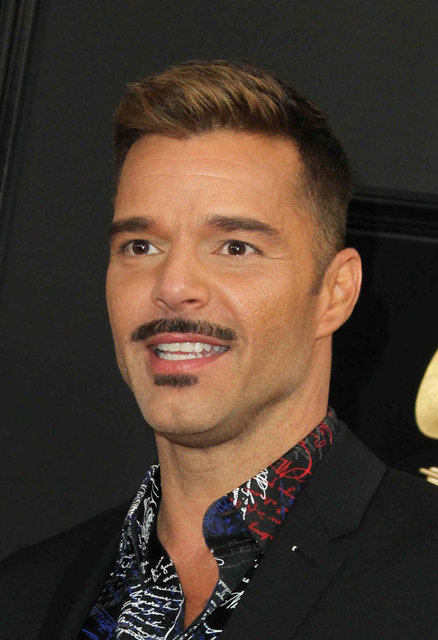RIKY MARTIN