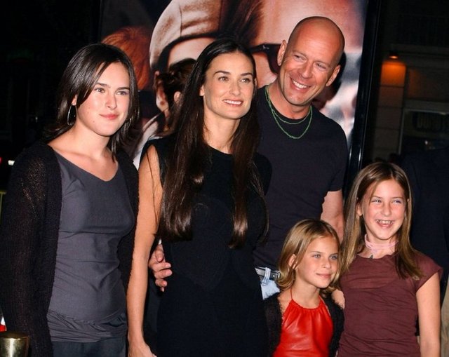 BRUCE WILLIS, DEMI MOORE