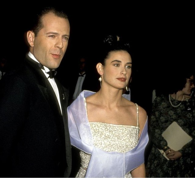 BRUCE WILLIS, DEMI MOORE