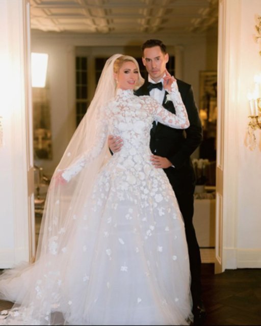 PARIS HILTON-CARTER REUM