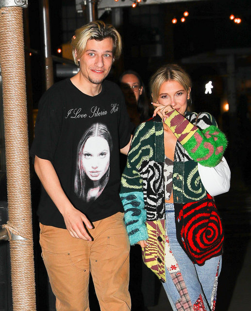 MILLIE BOBBY BROWN, JON BON JOVI