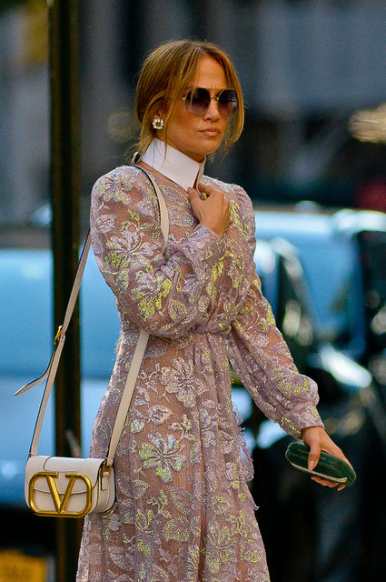 JENNIFER LOPEZ