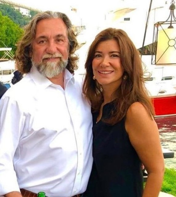 KAYA ERSU, UZUN SÜREDİR EBRU YÜCEBAŞOĞLU İLE BİRLİKTE... ASLI HANIM'DAN YILLAR ÖNCE BOŞANAN KAYA ERSU, EBRU YÜCEBAŞOĞLU İLE ÇOK MUTLU