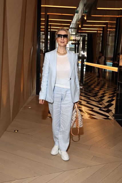 ARZU ÖZAL