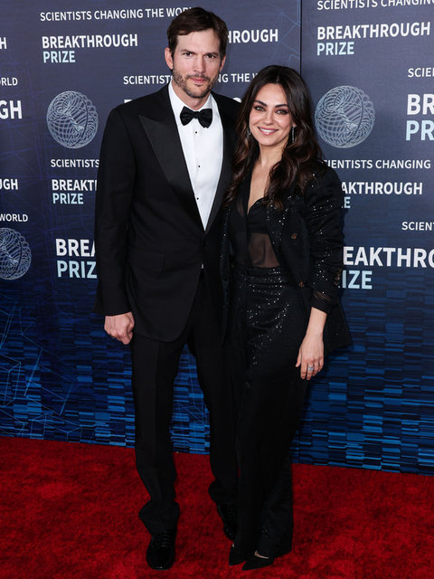 MILA KUNIS-ASHTON KUTCHER