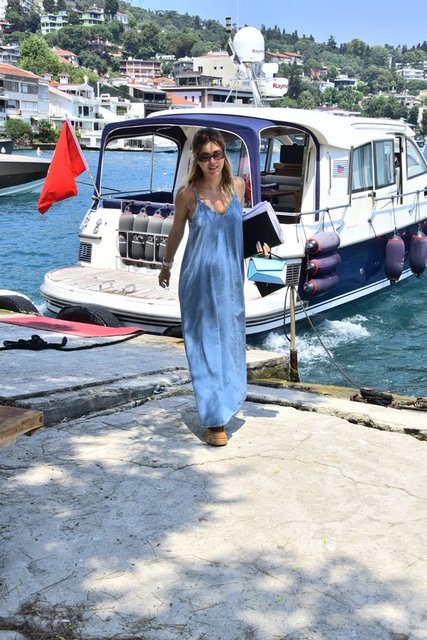 NAZLI SABANCI DOĞUMA 1 BUÇUK AYDAN AZ KALDIĞINI BELİRTEREK HEYECANINI PAYLAŞTI