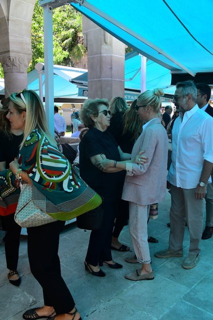 JALE ÖZTARHAN, DERİN MERMERCİ İLE ACISINI PAYLAŞTI.