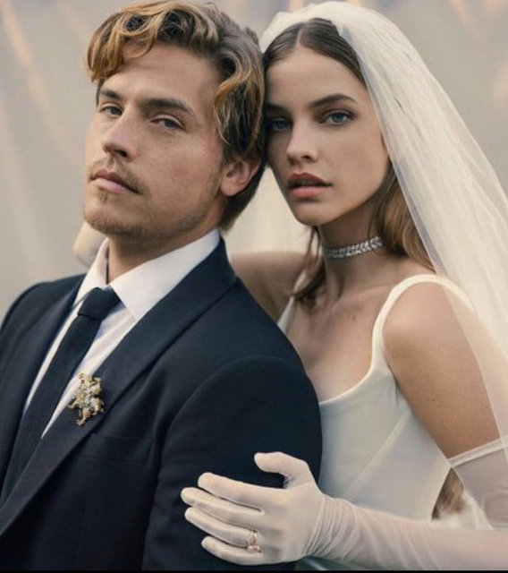 BARBARA PALVIN VE OYUNCU DYLAN SPROUSE İTALYA'DA GELENEKSEL ŞEKİLDE BİRBİRLERİNE EVET DEDİ.