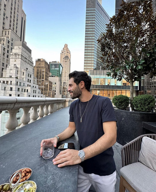 HAKAN SABANCI SEVGİLİSİ HANDE ERÇEL İLE AMERİKA'DA TATİL YAPIYOR