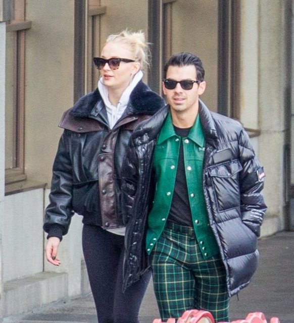 SOPHIE TURNER, JOE JONAS