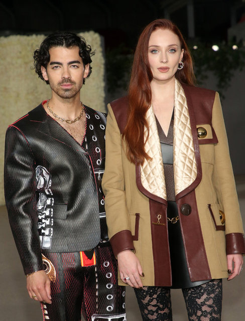 SOPHIE TURNER, JOE JONAS