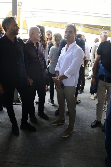 VOLKAN BÜYÜKHANLI CENAZEDE AİLESİNİ YALNIZ BIRAKMADI