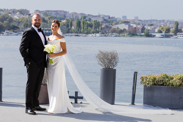 GENÇ İŞ İNSANI ATASAY KAMER NİŞANLISI CHIARA DE ROCCHI İLE DÜNYAEVİNE GİRDİ.