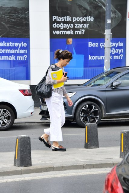 ESRA CİVELEK