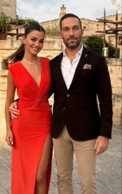 ALLAN HAKKO VE SELİN YAĞCIOĞLU'NUN DÜĞÜN TARZLARI ÇOK BEĞENİLDİ.