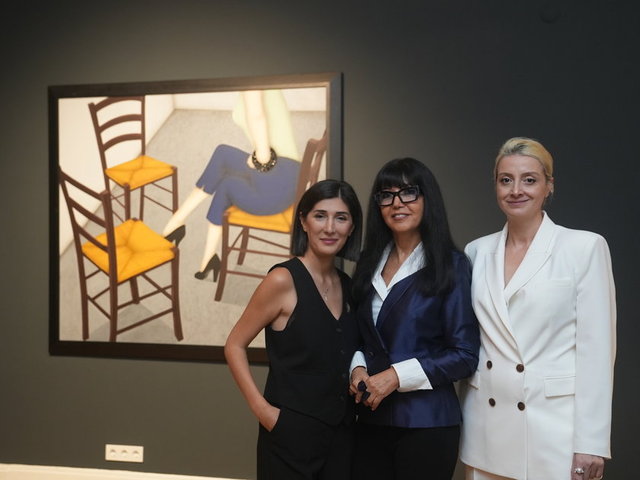 GECENİN EV SAHİPLERİNDEN ZEYNEP EMEÇ VE SİNEM KESKİNEL, KONUKLARA SANAT VE GASTRONOMİ YOLCULUĞU YAŞATTI
