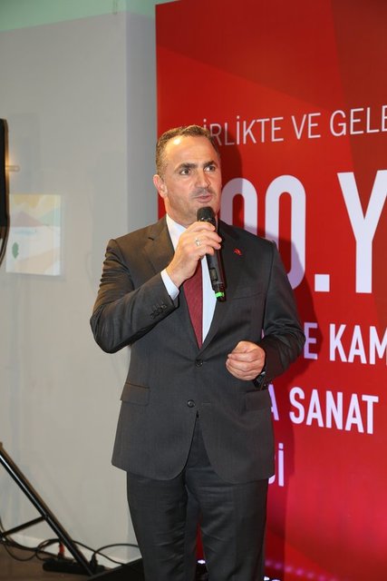 BEYOĞLU BELEDİYE BAŞKANI HAYDAR ALİ YILDIZ SERGİDE KONUŞMA YAPTI.