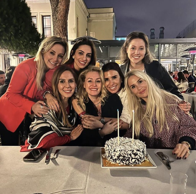 MELİSA MUTLU, MELDA KOSİF, HANDE GAMGAM, FULYA ÖZKANCA, SANEM TEZMAN