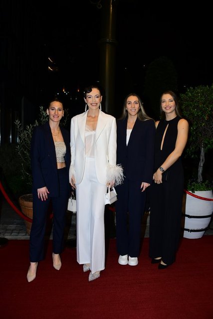 GİZEM ÖRGE, EDA ERDEM, ASLI KALAÇ, MELİHA İSMAİLOĞLU