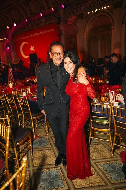 NAEEM KHAN, SUZAN SABANCI