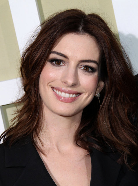 ANNE HATHAWAY
