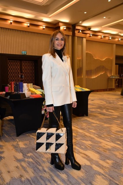 ARZU KUNT