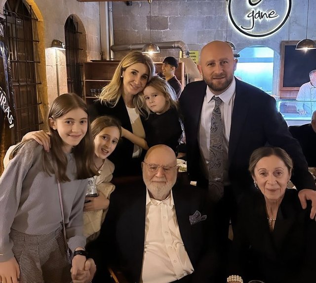 TUBA-NURİ, ARİF-SEVİL DEVELİ