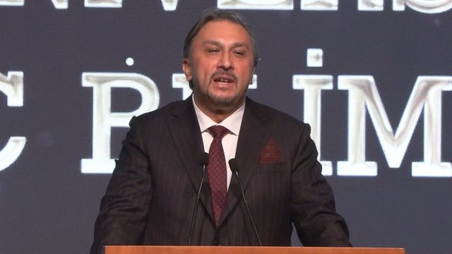 KOÇ ÜNİVERSİTESİ REKTÖRÜ PROF. DR. METİN SİTTİ GECEDE KONUŞMA YAPTI.