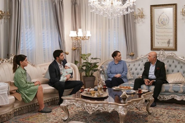 Kızılcık Şerbeti 42. Bölüm Fotoğrafları