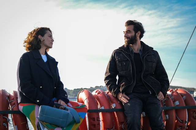 Kara 1. Bölüm Fotoğrafları