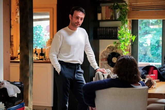 Kara 1. Bölüm Fotoğrafları