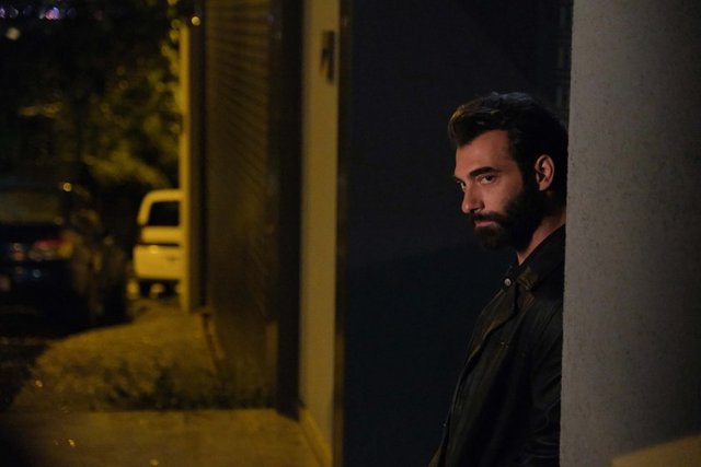 Kara 1. Bölüm Fotoğrafları