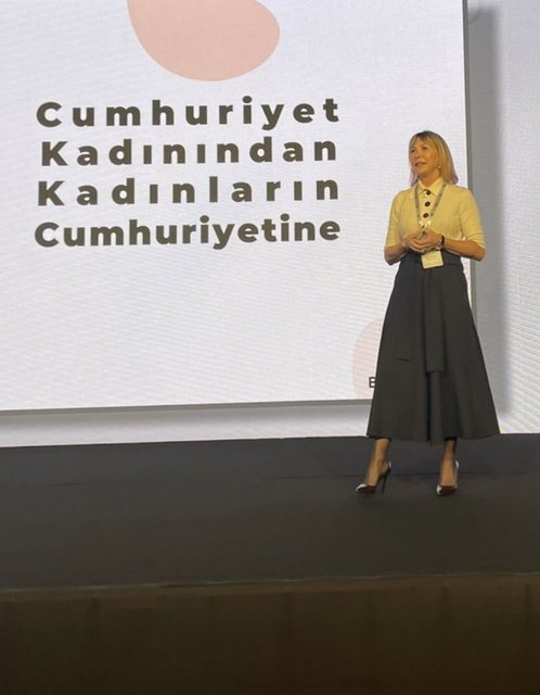 BOYNER HOLDİNG YÖNETİM KURULU ÜYESİ ÜMİT BOYNER PANELDE KONUŞMACI OLARAK YER ALDI.