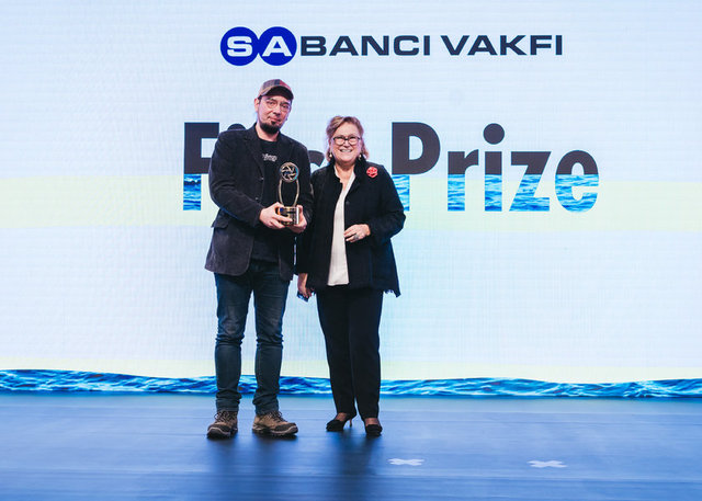 CAN YEŞİLOĞLU VE GÜLER SABANCI