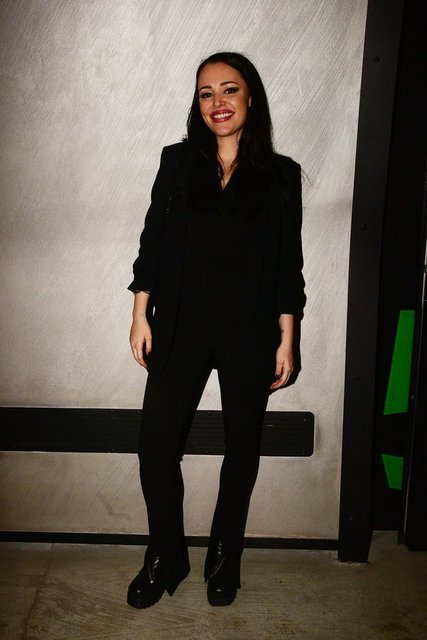 LARA KAMHİ