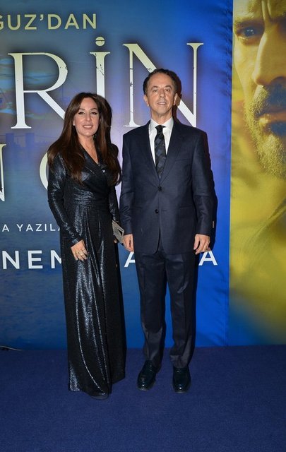 SİMLA VE HÜSAMETTİN BEYAZIT ÇİFTİ GECEYE BİRLİKTE KATILDILAR.