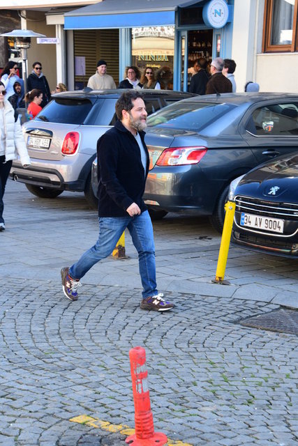 BEBEK'TE OBJEKTİFLERE YANSIYAN İŞ İNSANI ERDEN TİMUR, ARKADAŞLARIYLA BULUŞTU