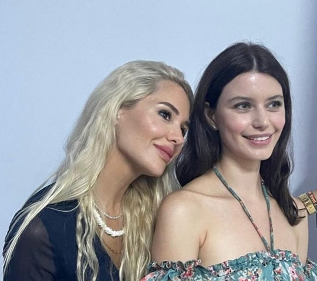 SANEM TEZMAN, BEREN SAAT